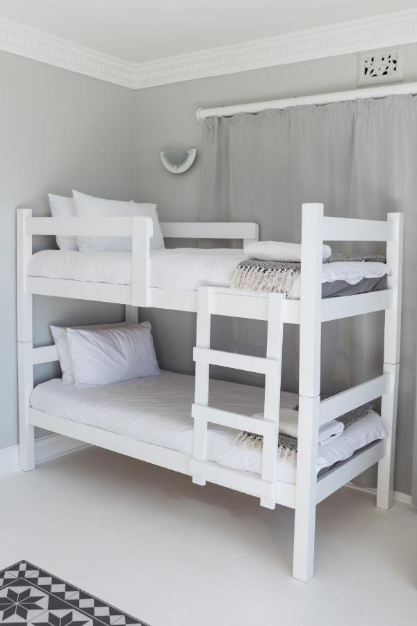 Nahoon Beach Villas Self Catering Apartments イースト・ロンドン エクステリア 写真