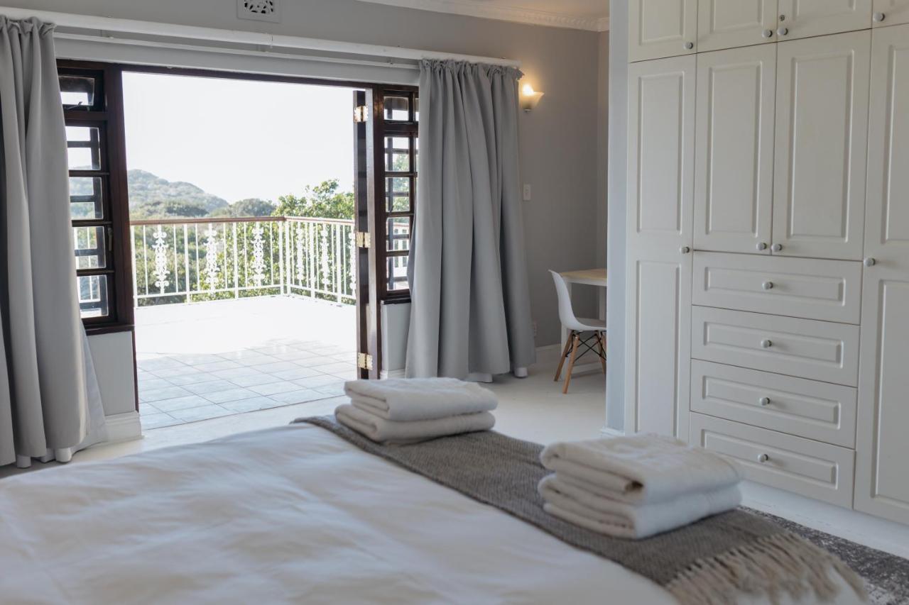 Nahoon Beach Villas Self Catering Apartments イースト・ロンドン エクステリア 写真