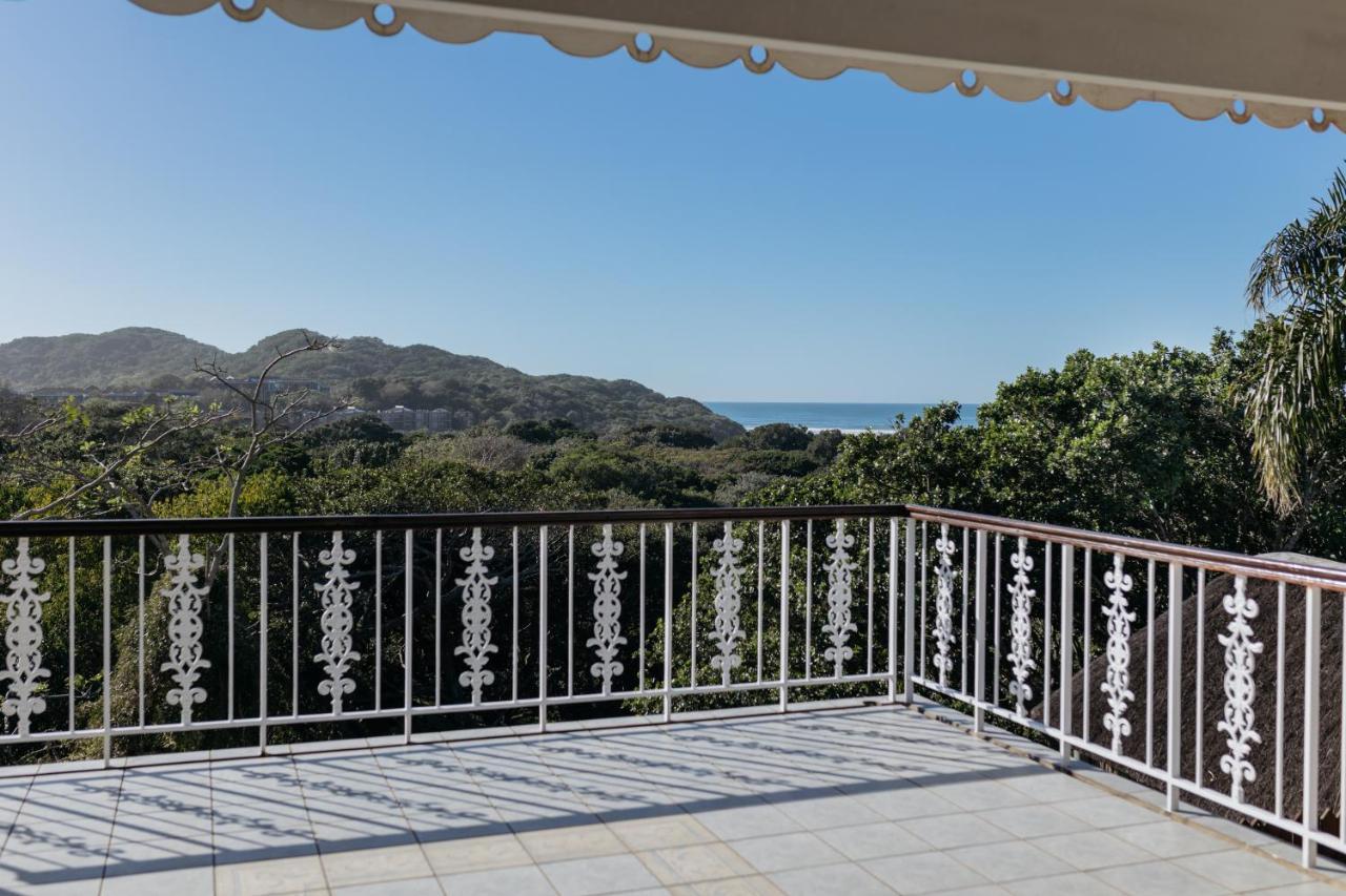 Nahoon Beach Villas Self Catering Apartments イースト・ロンドン エクステリア 写真