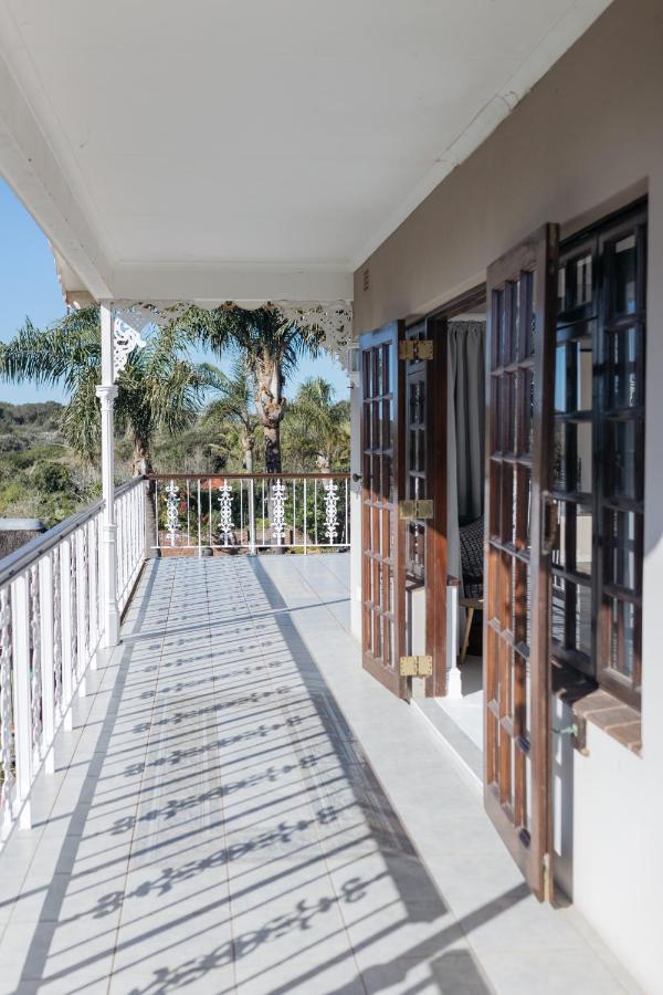 Nahoon Beach Villas Self Catering Apartments イースト・ロンドン エクステリア 写真