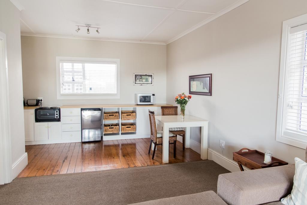 Nahoon Beach Villas Self Catering Apartments イースト・ロンドン 部屋 写真